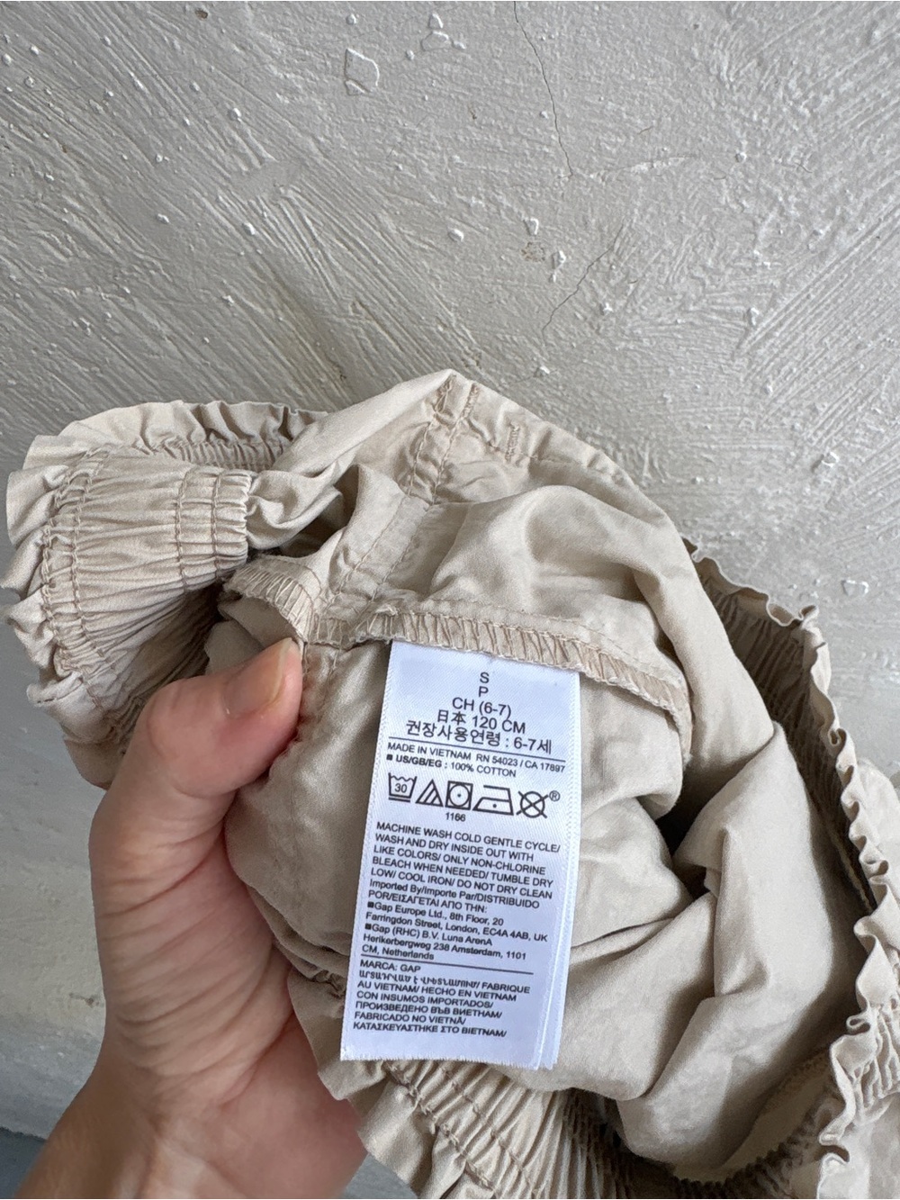 Girls 100% cotton GAP baggy shorts - Picture 4 of 5